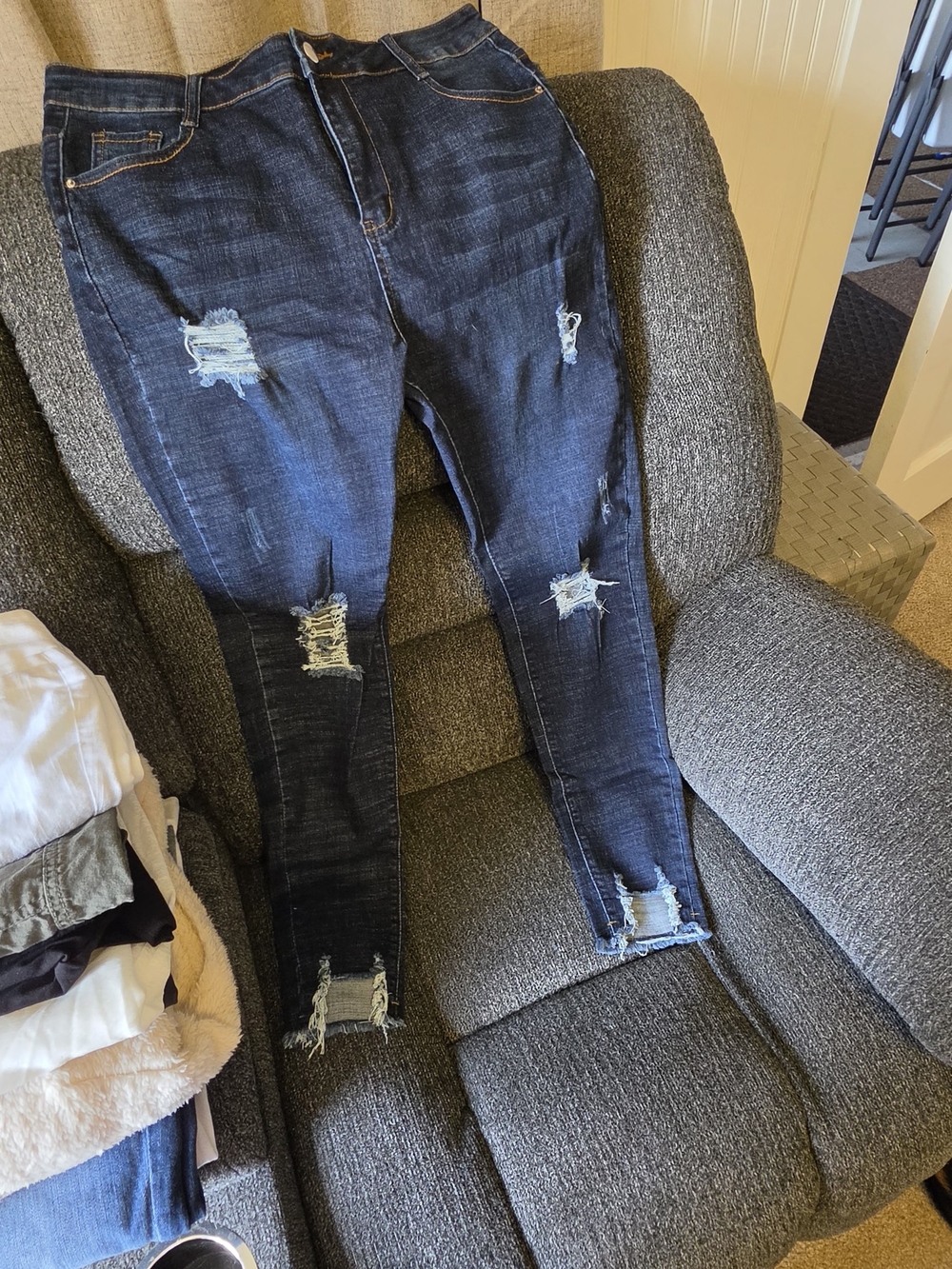 SHEIN Dark Blue Distressed Skinny Jeans